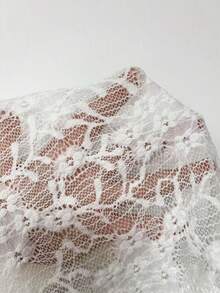 SHEIN Glamour Bộ đồ hai mảnh ôm sát gợi cảm dành cho nữ, gồm áo hai dây ren jacquard bất đối xứng và chân váy midi ren jacquard, thích hợp cho mùa xuân/hè. - trắng - Xem 8