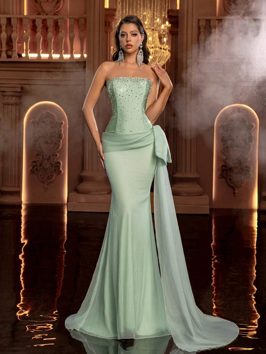 Glamrae Elegant Fashionable Green Knitted Elastic Off-Shoulder Heavy Rhinestone Bandeau Bodycon Flared Hem Dress, Suitable For Banquet, Business Events, Wedding Guest And Other Occasions - Green - View 1