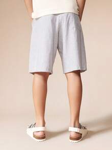 Quần short jean sọc cho bé trai, có túi bên hông, dáng rộng, dài đến đầu gối, kiểu dáng thường ngày, thích hợp cho mùa hè. - màu đen - Xem 5