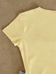 SHEIN Creamy Yellow Butter Yellow Sea Turtle Pattern Casual Tank Top Graphic Tee Beach T-Shirt - Yellow - View 4