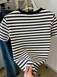 Resyla Women's Casual Fashion Faux Pearl & Rhinestone Heart Print Short Sleeve Round Neck T-Shirt - Black - View 2