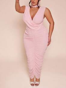 SHEIN BAE Plus Size Enfärgad Ärmlös Rynkad Omlottklänning med Bodycon - Rosa - Visa 6