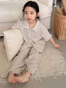 DAZY Set pijama confortabil cu cămașă și pantaloni cu dungi, pentru fetiță, vacanță de vară - alb - Vizualizare 1