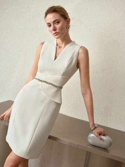 MOTF PREMIUM ELEGANT MINIMALIST FITTED WAIST SHORT DRESS, SPRING/SUMMER