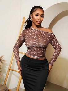 BamGleam Deer Print Mesh Shoulder Cutout Sexy Crop Top, Deer Pattern Print Mesh Sheer Long Sleeve Fitted Ruched Waist Bodycon Clubwear Top - Multicolor - View 3