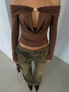 SHEIN Glamour 性感镂空金属装饰女士露肩长袖T恤，秋季款 - 棕色 - 查看 6