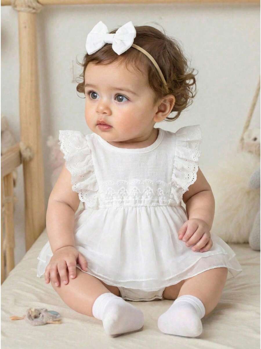 SHEIN Baby Girls Elegant White Woven Round Neck Lace Trim Cap Sleeve Patchwork White Chiffon A-Line Bodysuit, Suitable For Wedding Season And Party Events - White - View 1