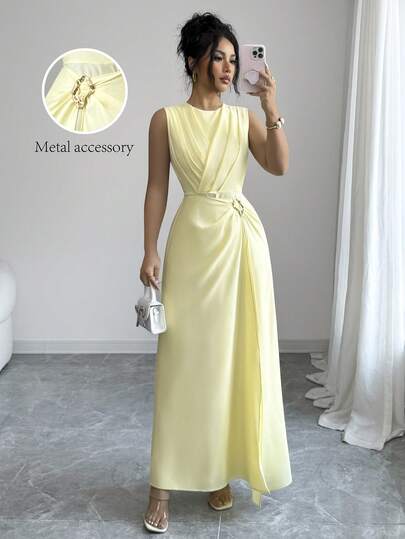 Elenzga Vestido largo maxi de mujer de unicolor, de tela arrugada, con cuello redondo, cintura ceñida, dobladillo plisado de doble capa, gran botón metálico decorativo en la espalda, cintura elástica ajustable y sin mangas. Elegante, de estilo retro francés, romántico, minimalista, para oficina, viajes, negocios, casual, playa, fiesta, primavera y verano.