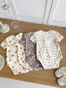 SHEIN Bộ 4 món áo liền quần dệt kim họa tiết hoa nhí dễ thương cho bé gái sơ sinh, thích hợp mặc mùa hè. - Màu be - Xem 2