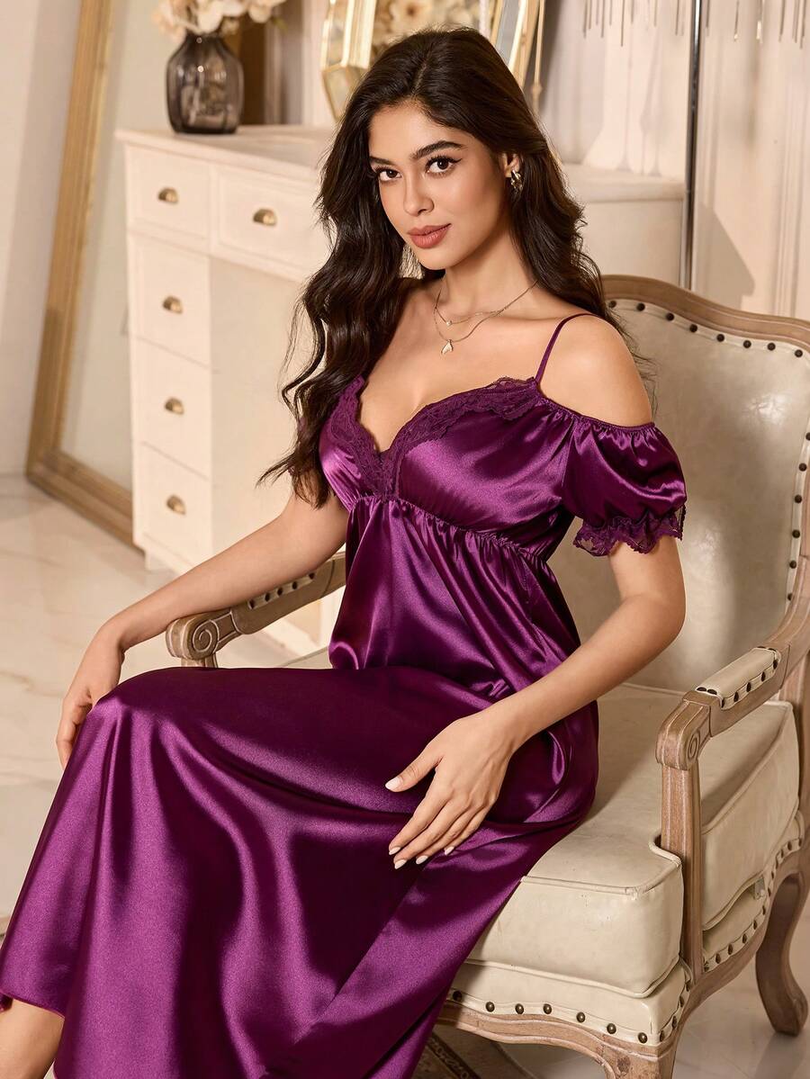 LuxeNights 女士优雅浪漫法式蕾丝拼接V领吊带露肩舒适宽松缎面褶皱紫色睡裙 - 紫色 - 查看 1