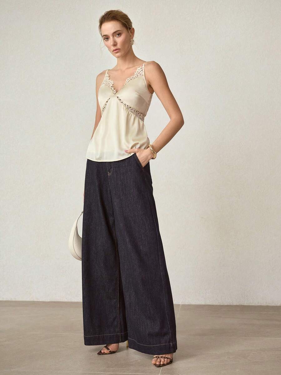 MOTF PREMIUM 缎面优雅蕾丝拼接吊带背心，春夏款 - 杏色 - 查看 1