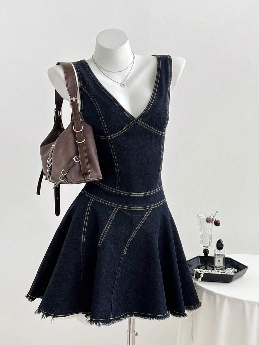 Elamini Women's V-Neck Frayed Hem Casual Sleeveless Denim Dress - Dark Wash - View 1