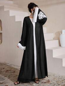 Al Najma Women's Floral Embroidery Pattern Casual Versatile Daily Wear Arabic Style Flare Sleeve Robe - Black - View 6