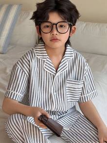 DAZY 男童舒适条纹前开襟短袖衬衫和裤子睡衣套装，夏季 - 灰色 - 查看 4