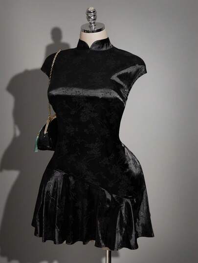 SHEIN ICON Plus-Size Women's Retro Elegant Sexy Ball And Banquet Dress, New Chinese Style Cheongsam, Stand Collar Satin Jacquard Fabric Black Slim-Fit Dress