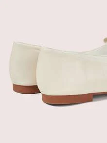 CUCCOO DOLLMOD Cute Fairy Flat-Bottomed Bow Commuter Shoes New Spring And Summer New Shallow Mouth One-Pedal Comfortable Soft-Soled French Ballet Shoes Grandma Shoes - Off-white - View 4