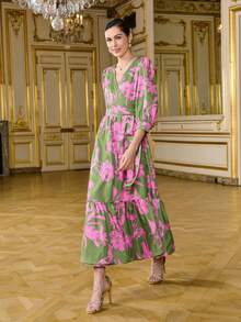 LOTSLUV Vestido Longo Envelope Elegante Feminino com Estampa Floral Verde e Rosa, Decote em V, Manga Longa e Cintura com Amarração - Verde - Visão 4
