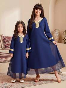 少女优雅雪纺长袖连衣裙，金色蕾丝边饰，修身剪裁，奢华质感，藏蓝色 - 藏蓝色 - 查看 1