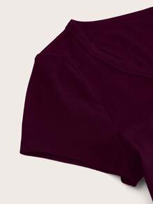 SHEIN EZwear 女款休閒純色圓領短袖修身T恤 性感短版上衣 紫色短版上衣 梅紫色上衣 深紫色上衣 女款性感上衣 - 中紫紅色 - 查看 5