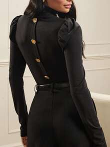 Lilora Áo thun nữ tay phồng thanh lịch có cúc trang trí - màu đen - Xem 7