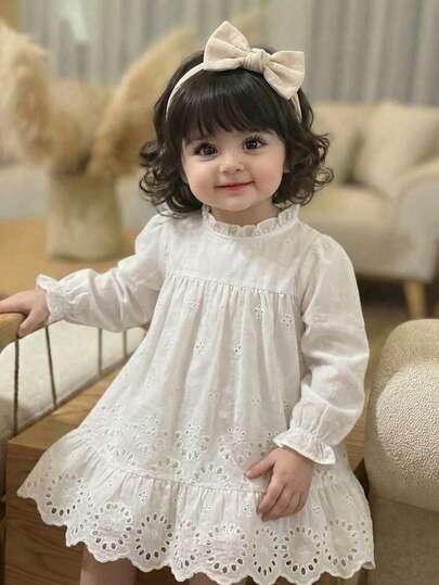 SHEIN 1 Piece Baby Girl Cute Versatile Casual White Long-Sleeved Dress With Texture Jacquard, Comfortable And Casual Versatile Fashionable Daily, Suitable For Birthday Parties, Evening Parties, Performances, Weddings, Baptisms, Opening Ceremonies In Autumn And Winter, Indoor And Outdoor, Daily, Sports, Play, Parties, Photos, Vacations, Festivals Suitable For Spring, Autumn And Winter Christening Dress For Baby White Baby Girl Lace White Dress White Dress With Long Sleeves For Toddler Baby Girl White D