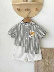 SHEIN Playful Pals 2件套婴幼儿服装，男女宝宝通用，适合6个月至3岁，黑白条纹小熊印花短袖上衣+松紧腰纯白色短裤，休闲夏季套装 - 黑色 - 查看 5