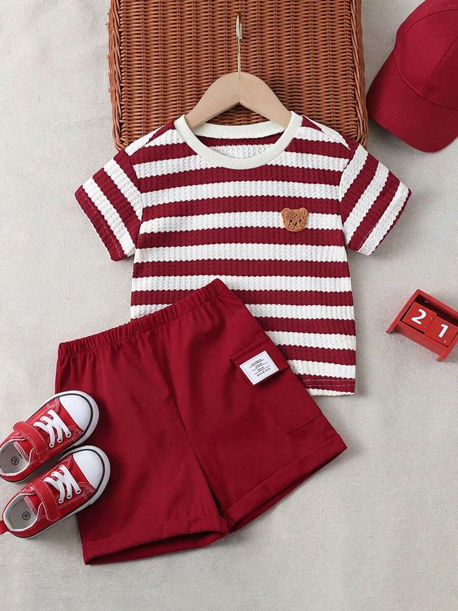 SHEIN 2件套男女宝宝休闲可爱红色条纹短袖T恤和短裤套装，春夏宝宝服装，套装，街头服饰 - 紅色 - 查看 1