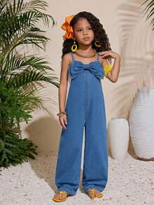 SHEIN 女童深蓝色牛仔连体裤，适合春夏休闲度假乡村波西米亚风穿搭，女童沙滩装，西部街头风，春假穿搭，锐舞派对音乐节牛仔连体裤，女童度假穿搭 - 淺色水洗藍 - 查看 4