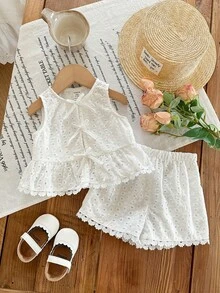 SHEIN Baby Girl Vacation Casual Cute White Embroidered Bow Vest & Shorts Set - White - View 6