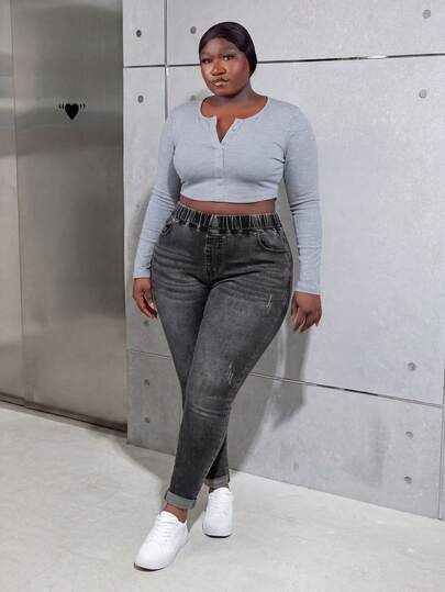 CurvyTilda 大尺碼女士有彈性腰身合身休閒牛仔褲，附有口袋，多功能