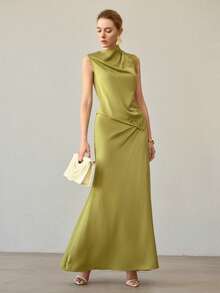 MOTF PREMIUM ELEGANT SATIN & CONTRAST LACE TOP, SPRING/SUMMER - Green - View 1