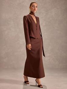 CLARA VERO 女士吊带V领收腰长袖西装外套和修身半裙套装 - 棕色 - 查看 2