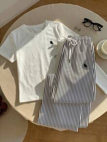 SHEIN EZwear 两件套休闲小马标印花圆领短袖上衣和条纹印花裤 - 彩色 - 查看 3