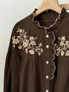 SHEIN Frenchy 女士花卉刺绣荷叶边长袖单排扣休闲衬衫 - 咖啡棕 - 查看 4