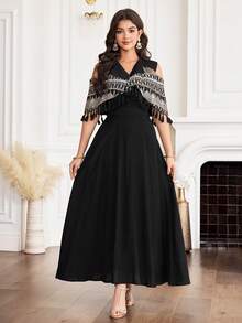 Al Najma 女士土耳其刺绣流苏披肩和阿拉伯传统长裙 - 黑色 - 查看 3