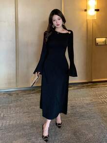 DAZY 浪漫斜襟喇叭袖修身中长连衣裙，女士春季长款连衣裙 - 黑色 - 查看 7
