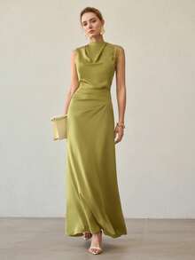 MOTF PREMIUM 斜裁缎面长裙，优雅春夏之选 - 綠色 - 查看 7