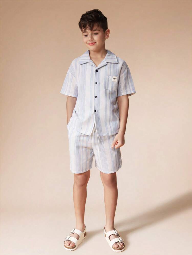 Ensemble chemise et short rayés