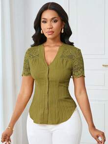 Lunelith SHEIN Lunessa Blus Wanita Lengan Pendek Kerah Berlekuk Warna Polos Sederhana dengan Hiasan Renda - Olive Green - View 4