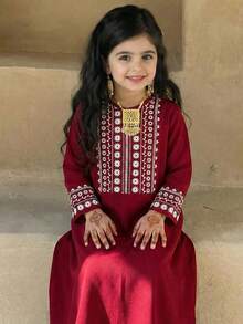 SHEIN Young Girl Vintage Red Ditsy Floral Casual Vacation Dress, Young Girls - Red - View 4