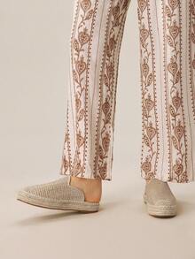 Styleloop Giày bệt nữ, giày lười vải dệt, giày mules đế bằng, thích hợp cho mùa xuân, kỳ nghỉ, lễ Phục sinh, phong cách Boho, lễ hội âm nhạc, tiệc tùng, phong cách Mỹ cổ điển, vật dụng cần thiết khi đi du lịch. - Màu be - Xem 2