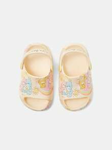 SHEIN X Care Bears Dép xăng đan hình hoạt hình dễ thương cho bé gái, trẻ nhỏ và trẻ em, dép đi vườn, chất liệu EVA nhẹ và thoải mái, thích hợp cho bãi biển, hoạt động ngoài trời, trong nhà, unisex. - Màu be - Xem 5