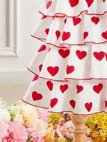SHEIN 爱心荷叶边领连衣裙，春夏女婴/幼儿公主裙，白色荷叶边领连衣裙，红色爱心印花背带裙，可爱俏皮 - 白色 - 查看 5