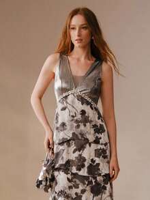 MOTF PREMIUM V领水墨花卉印花水钻装饰连衣裙 - 灰色 - 查看 4