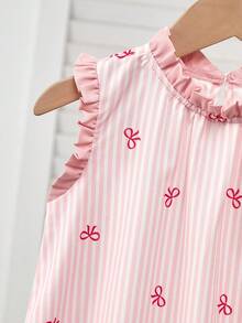 SHEIN 时尚春夏女童连衣裙，梭织面料，饰有蝴蝶结、条纹和随机印花，荷叶边领口，钥匙孔纽扣，网纱拼接，荷叶边下摆，无袖设计，可爱连衣裙，适合外出、居家、派对、情人节礼物 - 粉色 - 查看 7