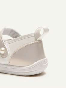 Cozy Pixies 1 Pair Spring/Summer Plush Heart Patchwork Cute Retro Sporty Lightweight Durable Ballet Style Baby Sneakers - White - View 9