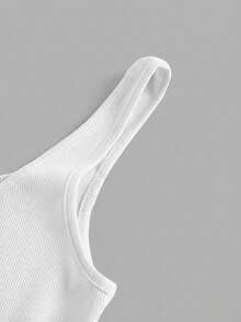 Slaydiva 3pcs/Pack Black + White Casual Basic Racerback Sleeveless Deep V-Neck Ribbed Tank Tops For Women - Multicolor - View 5