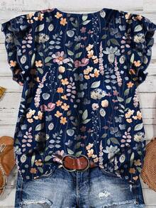 SHEIN CURVE+ Plus Size Women Casual Floral Print Ruffle Sleeve Blouse - White - View 2