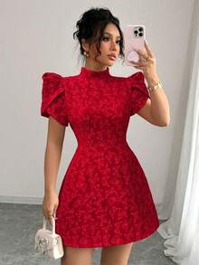 Elenzga 女士复古红色纹理面料泡泡袖优雅高领露背蝴蝶结撞色镂空腰部修身独特设计迷你连衣裙，夏季 - 紅色 - 查看 4