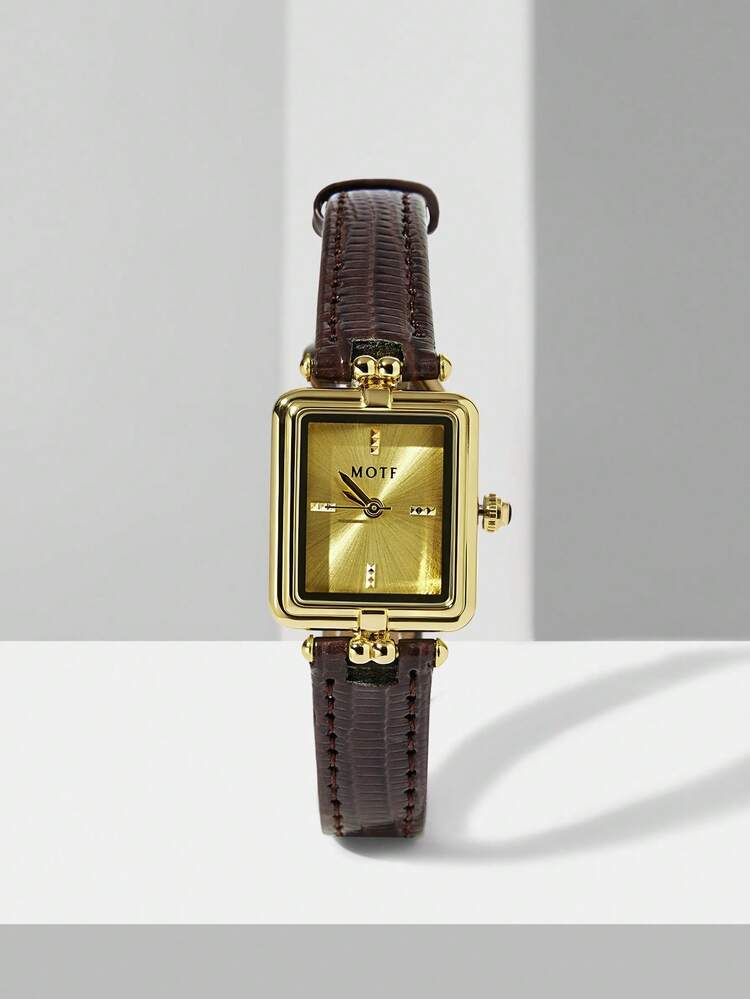 SQUARE GOLD LIZARD TEXTURE BELT WATCH